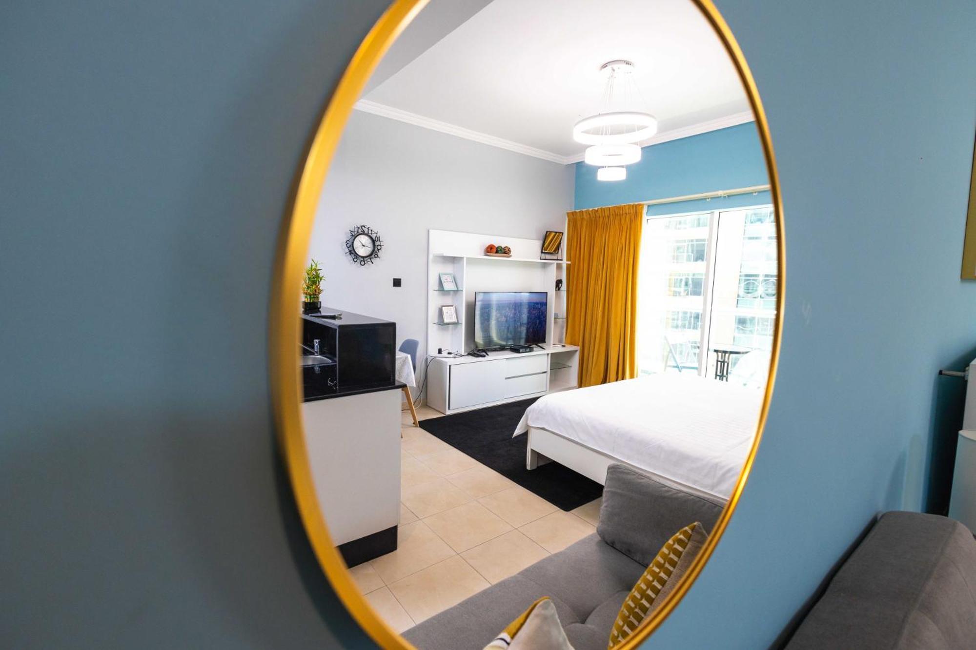 Apartment Burj Al Nujoom Luxurious Downtown Mall Dubai