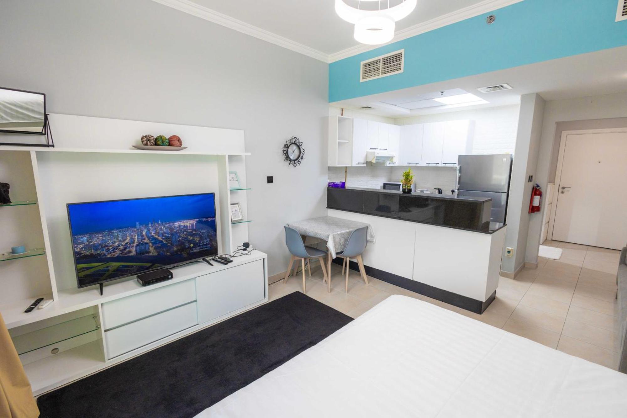 Apartment Burj Al Nujoom Luxurious Downtown Mall Dubai